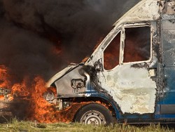 На штрафстоянке в Мексике сгорели 240 автомобилей