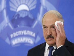 Лукашенко похвалил ЕС за снятие санкций
