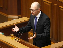 Яценюк: ответственность за отставку понесет парламент