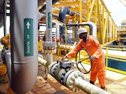 Нигерия согласилась заморозить добычу нефти