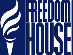 Freedom House: Беларусь пытается дистанцироваться от восточного соседа
