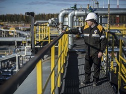 Крупнейшие российские нефтяные компании подешевели на 250 миллиардов рублей