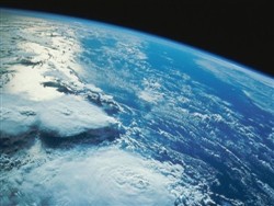 NASA: Северный полюс Земли смещается на восток