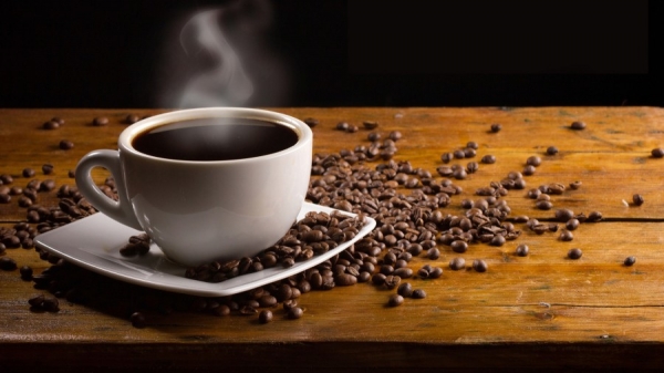Чашка кофе утром – вред или польза?