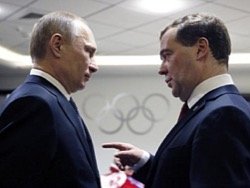 "Весёлые старты" Путина и Медведева: России деньги некуда девать