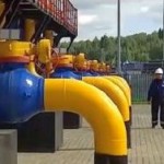 “Газпром” вновь сократил план добычи газа на 2015 год