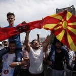 Первая колонна протестующих македонцев прибыла в Скопье