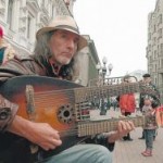 Полицейские «душат» песни уличных музыкантов