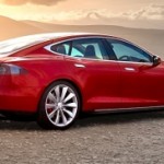 Tesla приступила к испытаниям системы автопилотирования