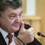 Порошенко наградил Сенцова и Кольченко орденами “За мужество”