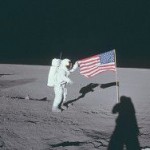 NASA выложило в интернет тысячи фото о полетах на Луну