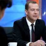 Премьер поздравил россиян с Новым годом