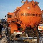 У оренбургского села Поникла прорвало нефтепровод