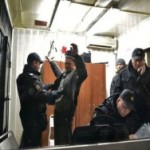 Московские полицейские задержали угрожавших сжечь заложников грабителей банка