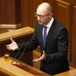 Яценюк: ответственность за отставку понесет парламент