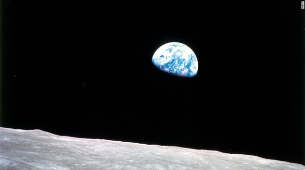 Американские астронавты рассказали о загадочной "музыке" на обратной стороне Луны