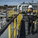 Крупнейшие российские нефтяные компании подешевели на 250 миллиардов рублей