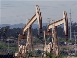 Нефть дорожает: в США закрываются буровые