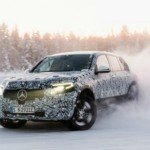 Mercedes-Benz провел испытания электрокроссовера EQC