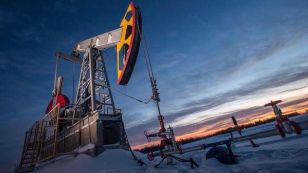 "Кольцо анаконды": когда санкции ударят по российским нефтяникам