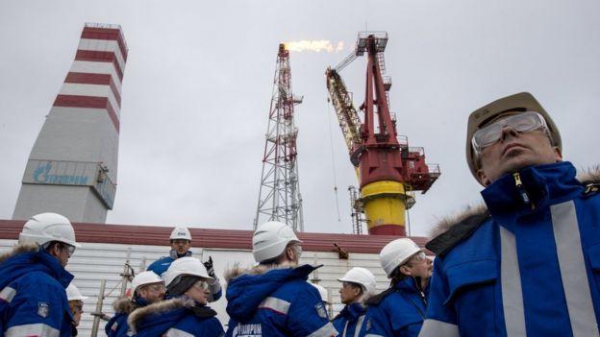 "Кольцо анаконды": когда санкции ударят по российским нефтяникам