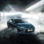 Toyota объявила российские цены на бизнес-седан Camry