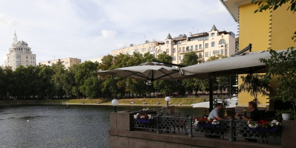 Элитный центр: сколько «квадратов» жилья можно купить в Москве за $1 млн