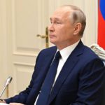 Путин оценил эффект от уменьшения числа проверок малого бизнеса