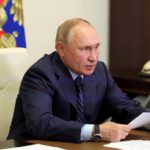 Путин призвал снять все барьеры для малого бизнеса в России