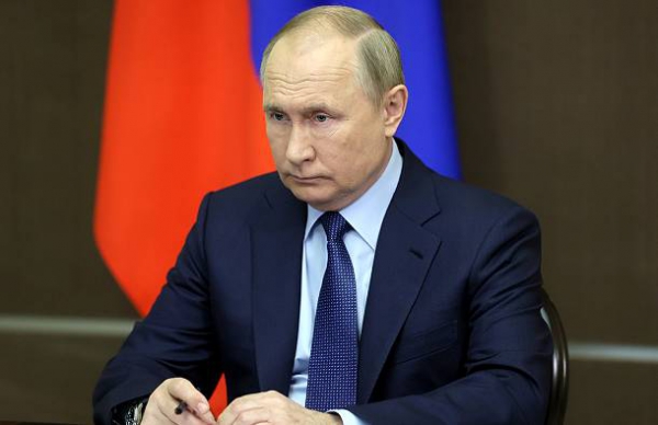 Путин предложил продлить компенсации малому бизнесу за использование СБП