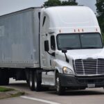 Автомобильная перевозка грузов: какие преимущества?